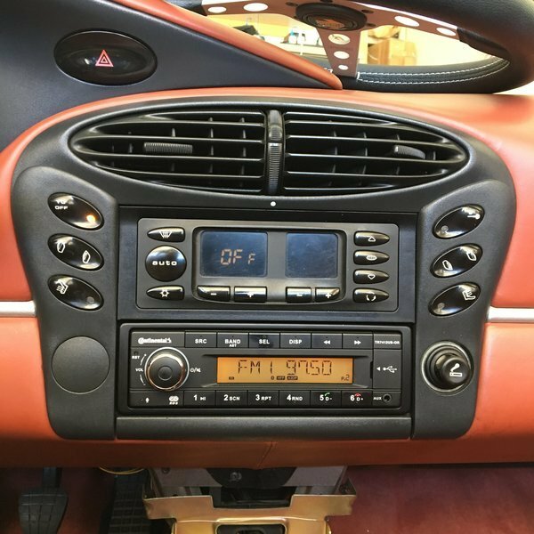 OpenBox VDO CONTINENTAL TR7412UB-OR PORSCHE MERCEDES 12v RADIO *ORANGE DISPLAY
