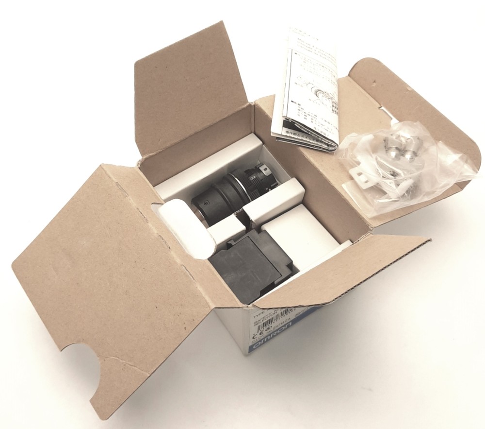 Omron A22TK-2LL-12-K01 Keylock Switch, Release Left, 2 Notch, DPST-NC+SPST-NO