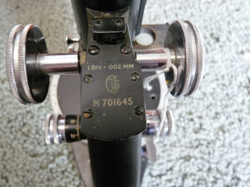 COOKE TROUGHTON SIMMS MICROSCOPE WITH CASE 14-890