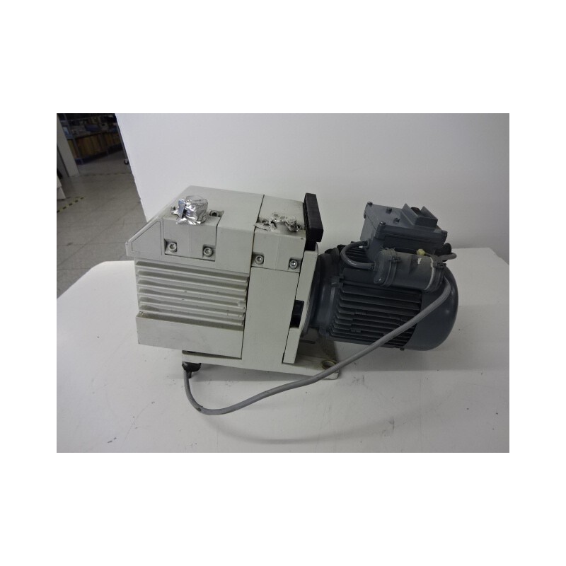 ROTARY VANE VACUUM PUMP