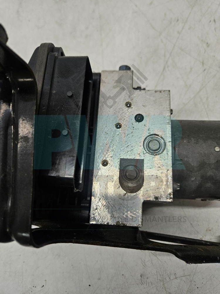 BMW X5 E70 DSC ABS Pump Module 6798284