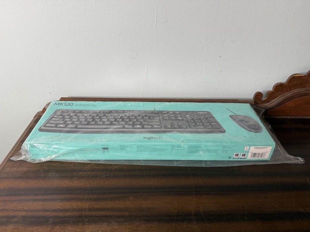 NEW Logitech Desktop MK120 USB Wired Mouse & Keyboard Combo Comfortable PC & Mac