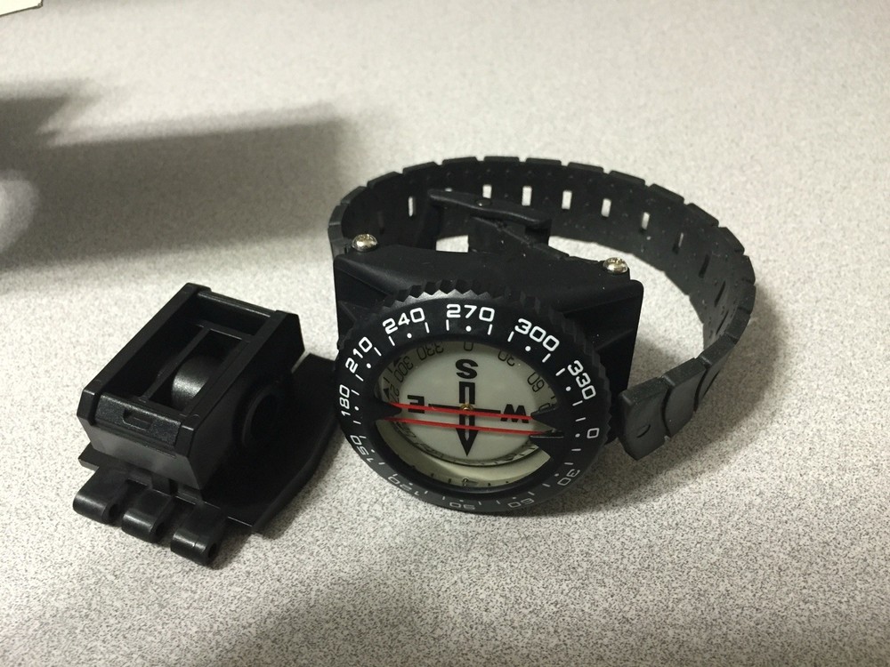 scuba diving compass