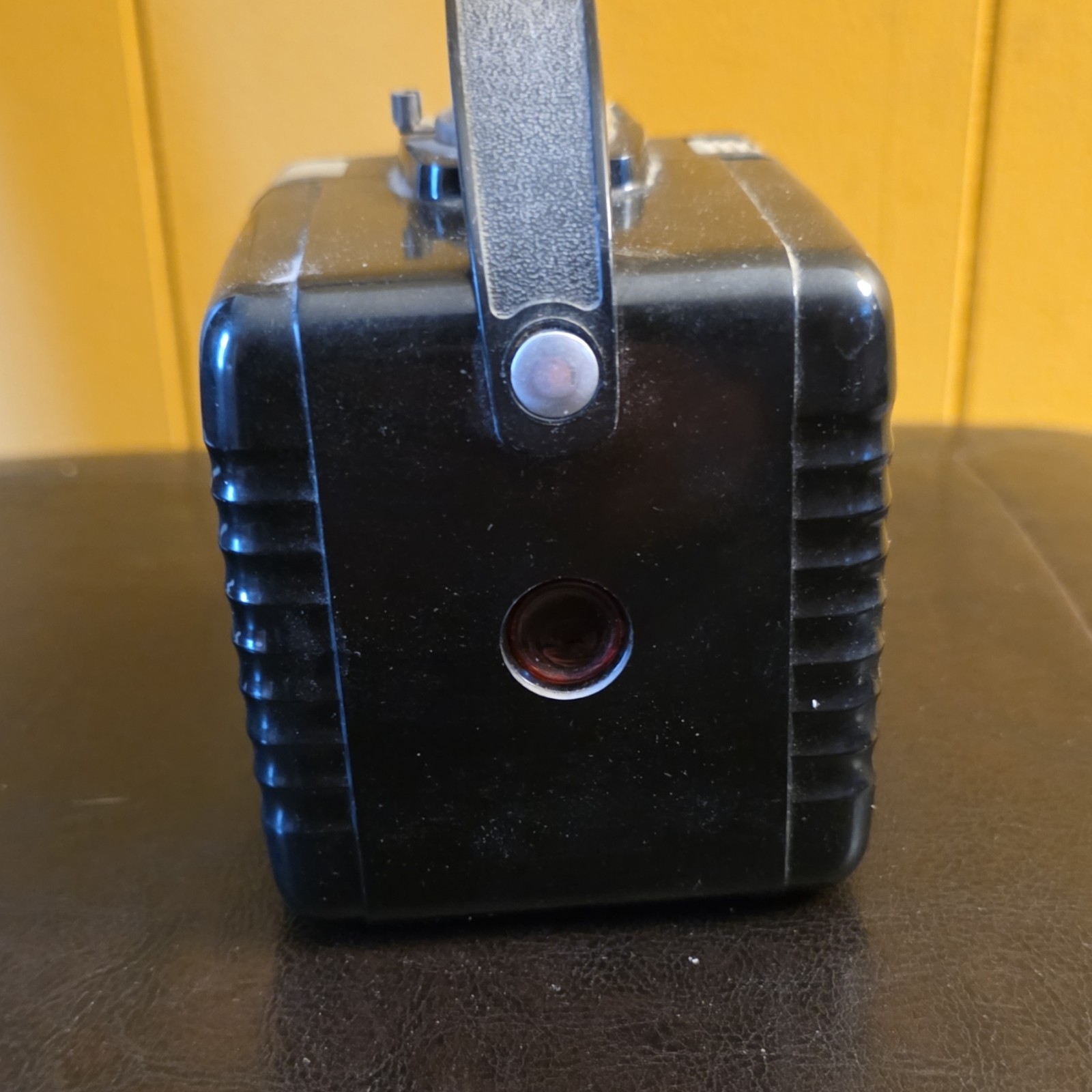 Kodak Brownie Hawkeye Flash Model Black Vintage Box Camera Classic Collectible