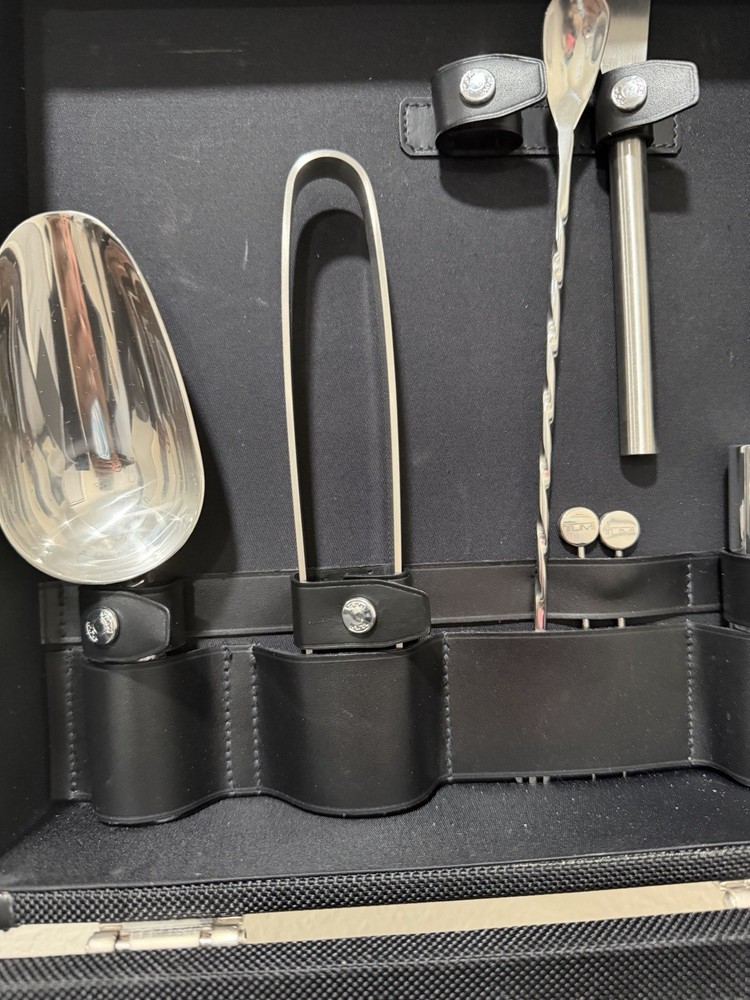 TUMI MIXOLOGY SET BAR