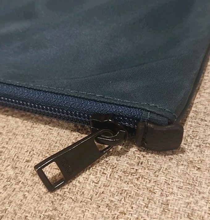 Tumi Multipurpose Nylon Zip Pouch - Blue w/Black Hardware •Used•