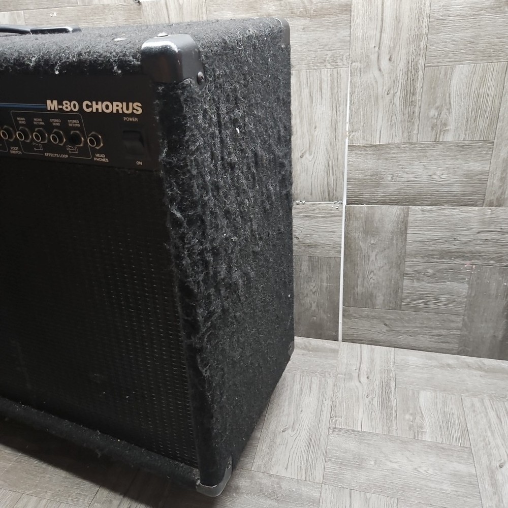 Fender M-80 Chorus Solid State Guitar Amplifier Combo Amp