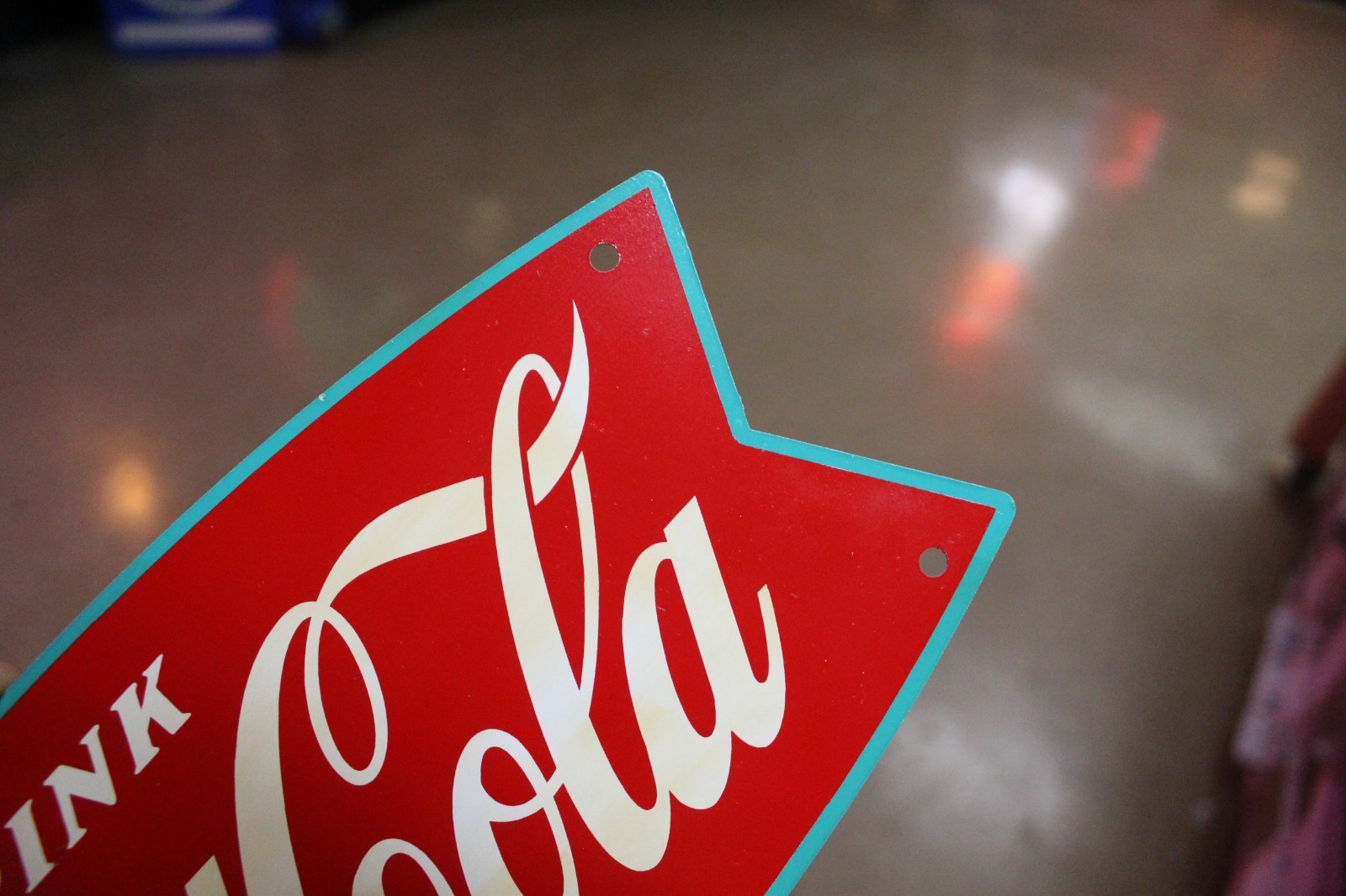 RARE 1950s DRINK COCA COLA TEAL BORDER FISHTAIL PAINTED METAL DEALER SIGN SODA