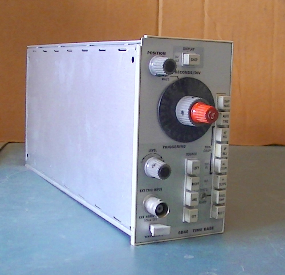 TEKTRONIX 5B40 TIME BASE PLUG-IN MODULE