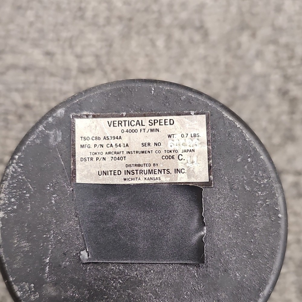 United Instruments / Piper Vertical Speed Indicator CA-54-1A