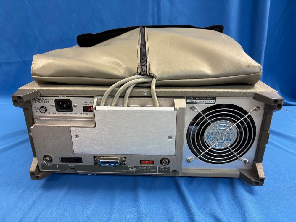 HP 1630A Logic Analyzer with Pods / user manual