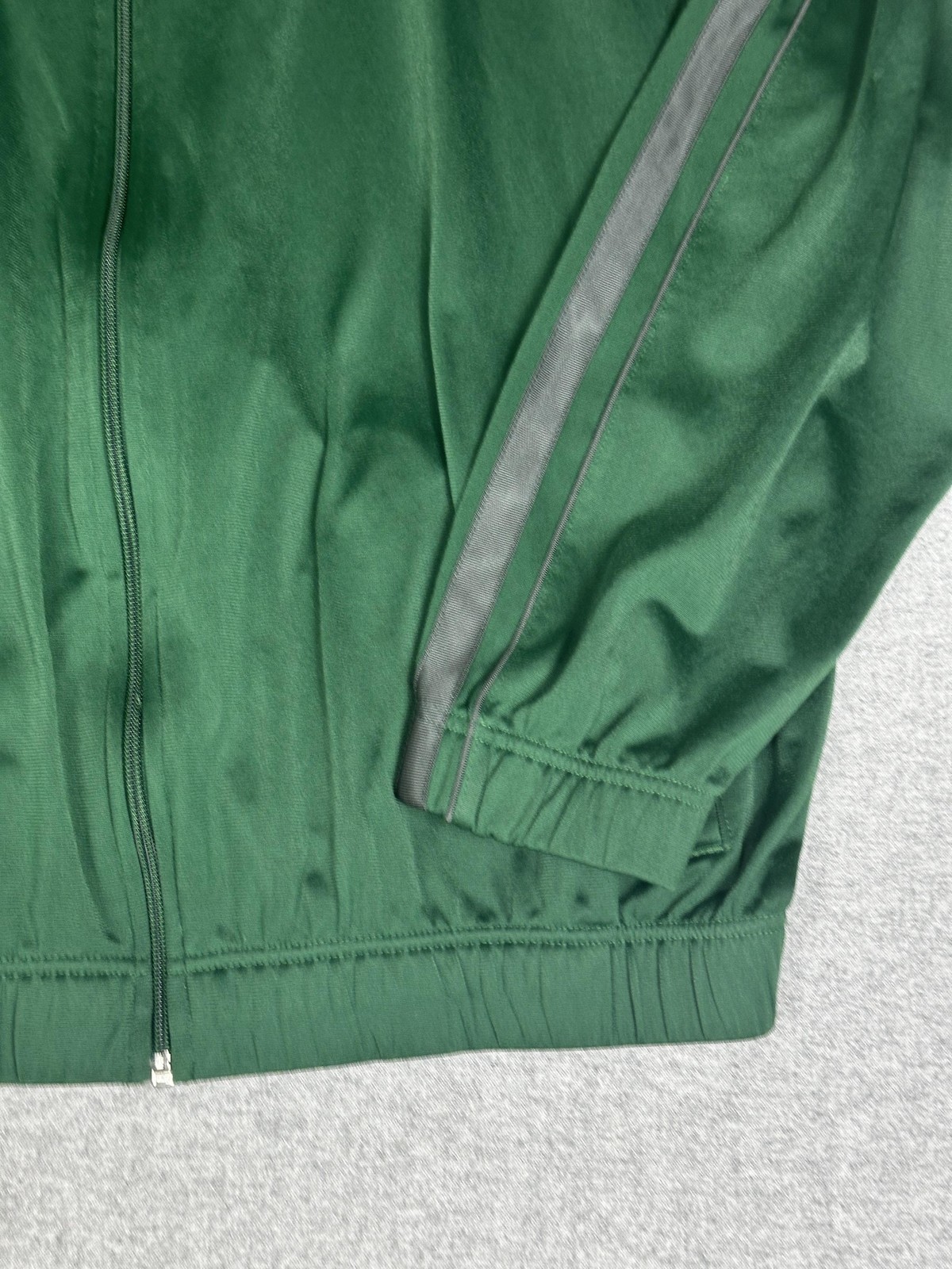 Nike Track Jacket Mens XL Green Striped Sleeves Full Zip Athletic Poly Swoosh