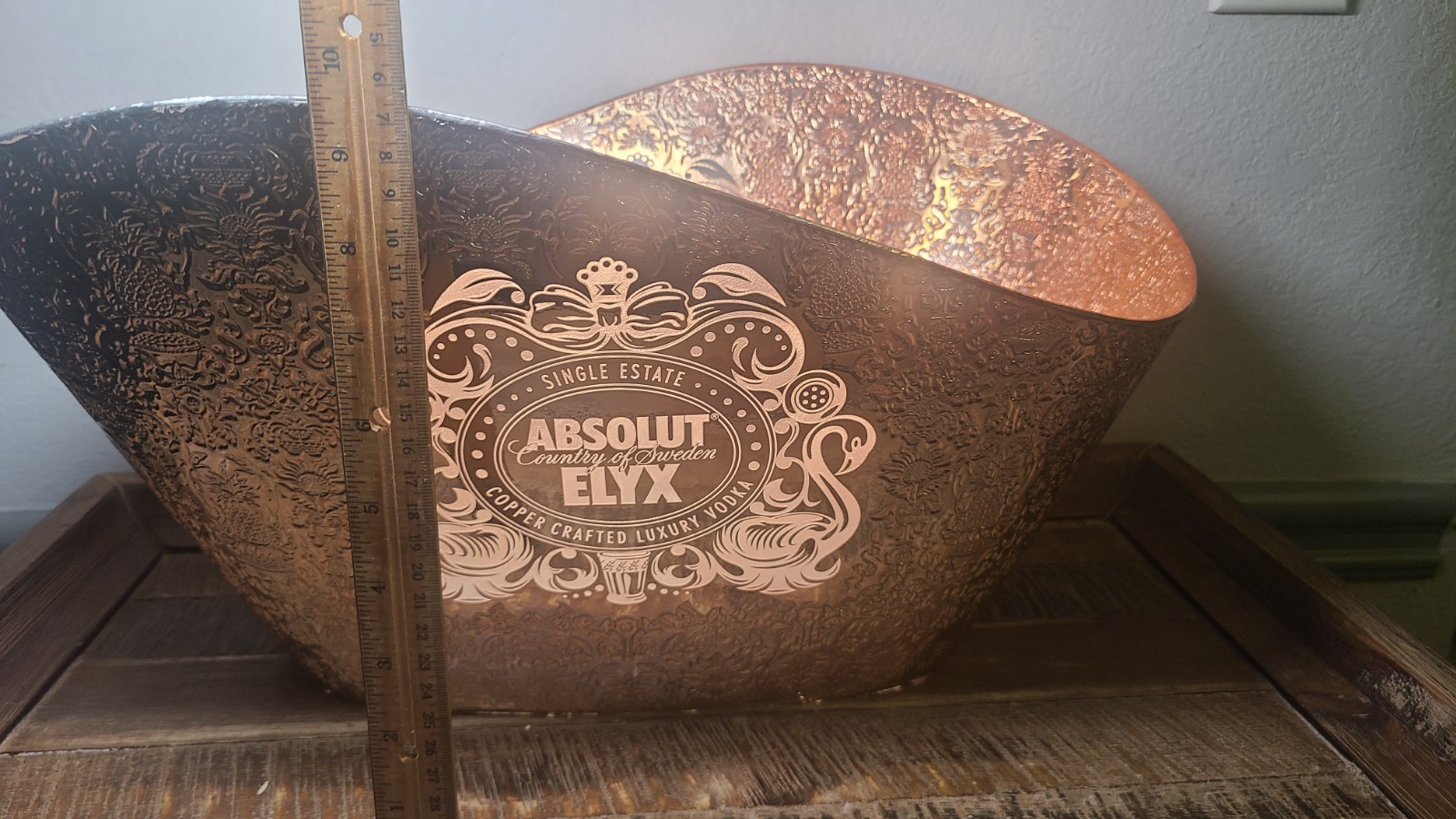 ABSOLUT ELYX Demask Copper Plastic LED White Illuminated Display Ice Bucket