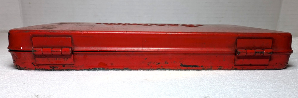 VINTAGE SNAP ON SOCKET WRENCHES EMPTY BOX FOR 1/4 SOCKET SET 8"x5-3/4"x1"
