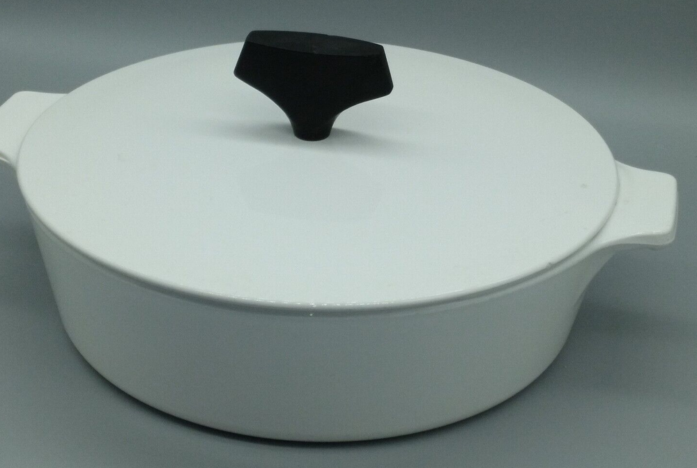 Vintage Corningware 1960s Buffet Server Small Round Lidded Casserole B-1