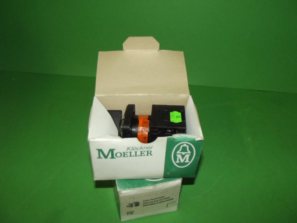 Klöckner Moeller T0-3-15453/E Flush mounting cam switch.