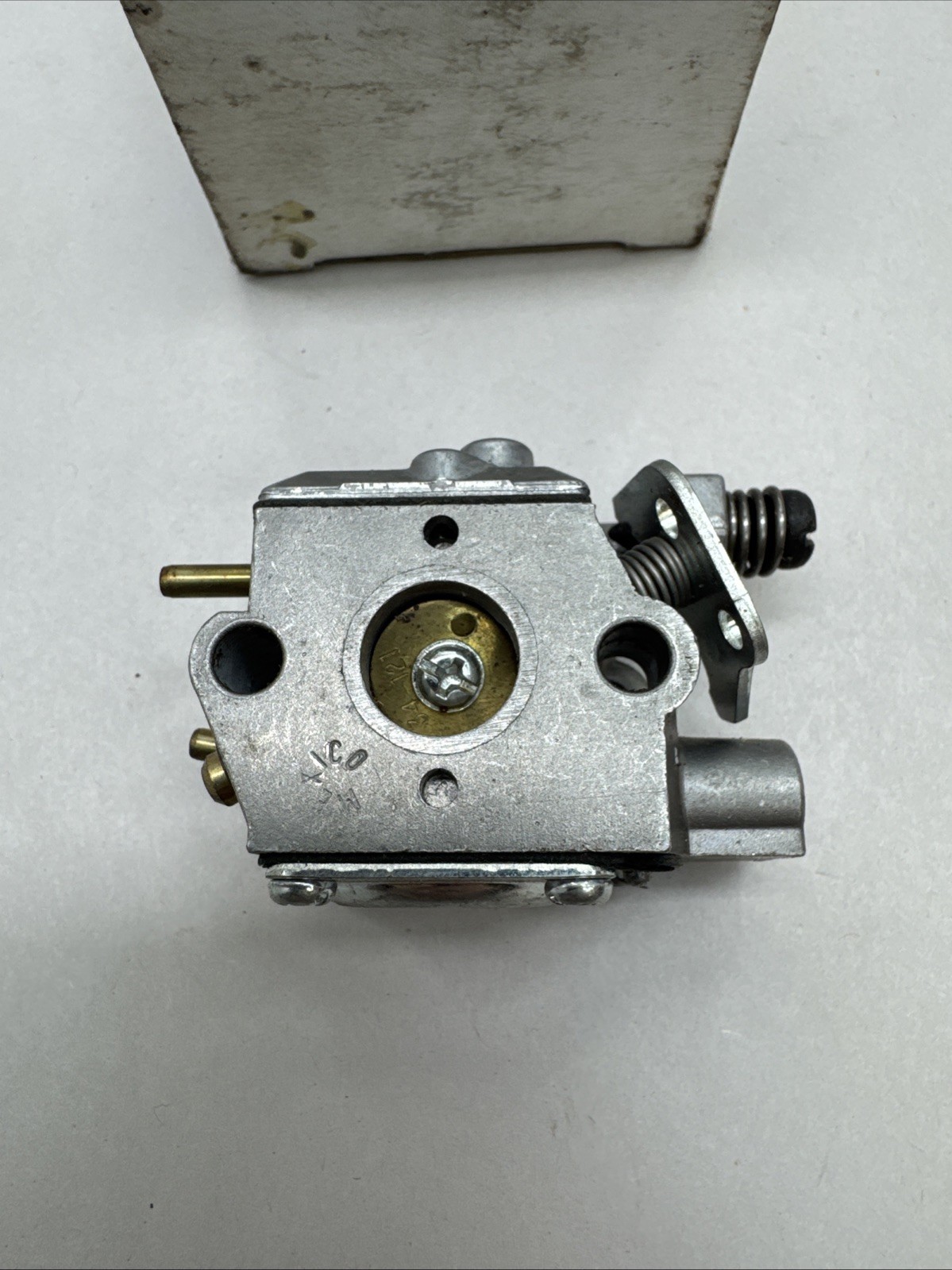 NEW OEM Poulan LT Trimmer Carburetor 530-035568 WALBRO WT-639-1