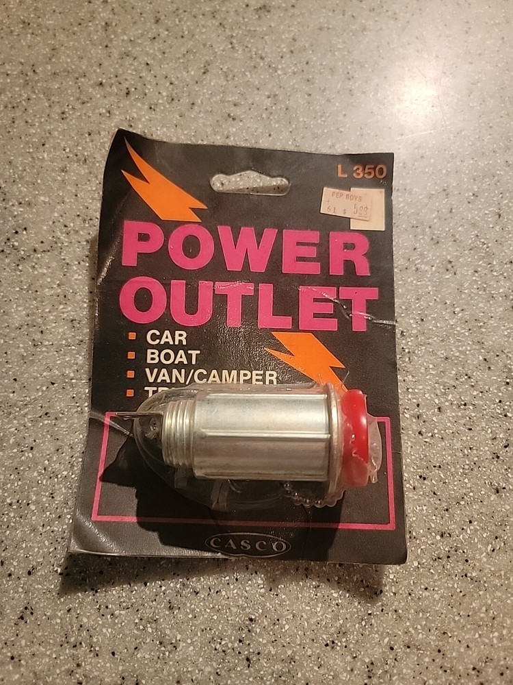 Casco L-350 power outlet