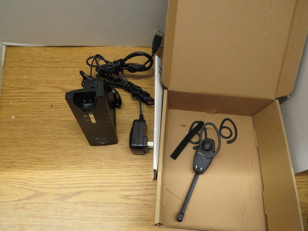 Agent W880 Wireless DECT Headset / Base Station USB Connectivity PC Compatible