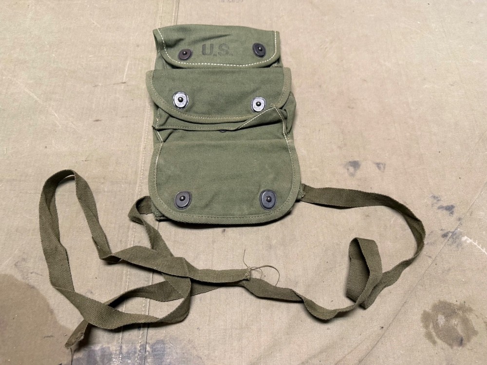 ORIGINAL WWII US ARMY M1942 3 CELL GRENADE CARRY POUCH-1945, TULSA CANVAS