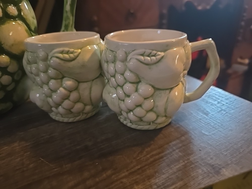 Pitcher & 4 cups, Green And White