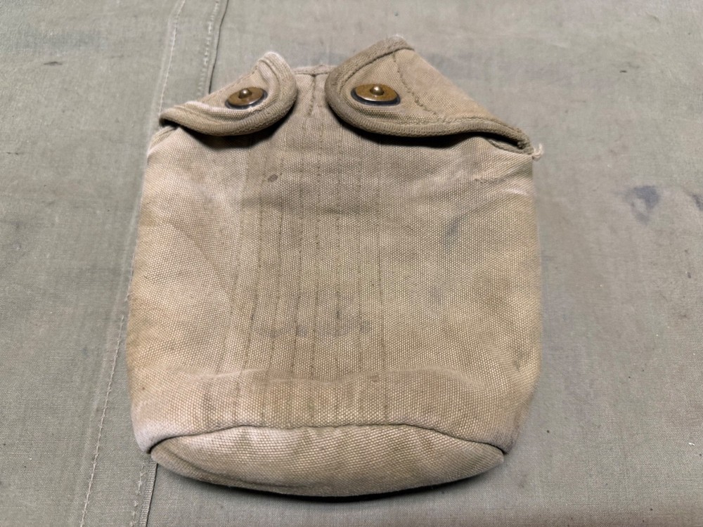ORIGINAL WWII US ARMY INFANTRY M1942 CANTEEN CARRIER COVER-1942, OD#3
