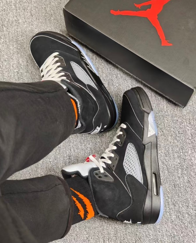Jordan Air Jordan 5 "BLACK METALLIC REIMAGINED" Retro Basketball Shoes