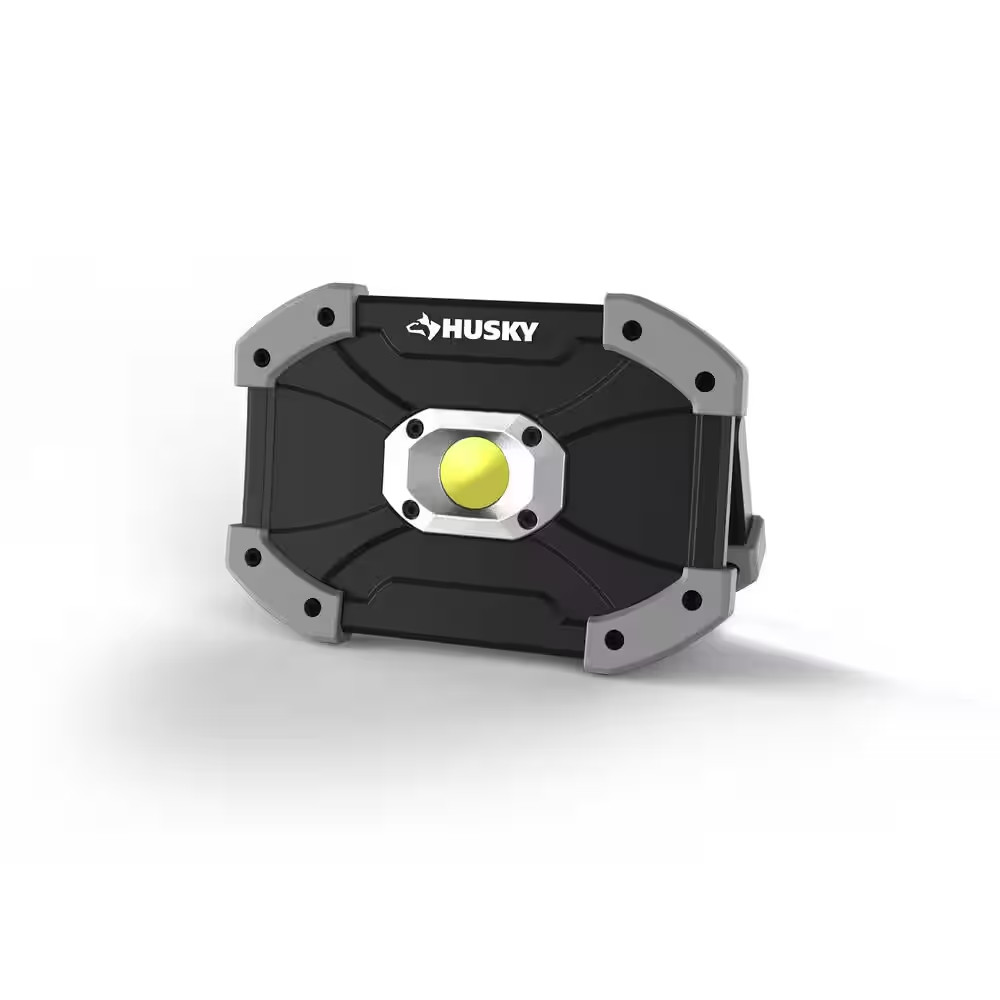700 Lumens LED Utility Light