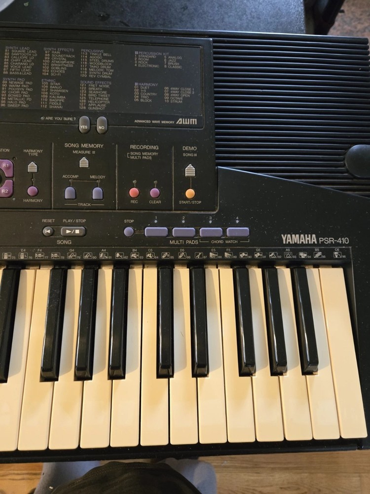 Yamaha PSR-410 Electronic Keyboard