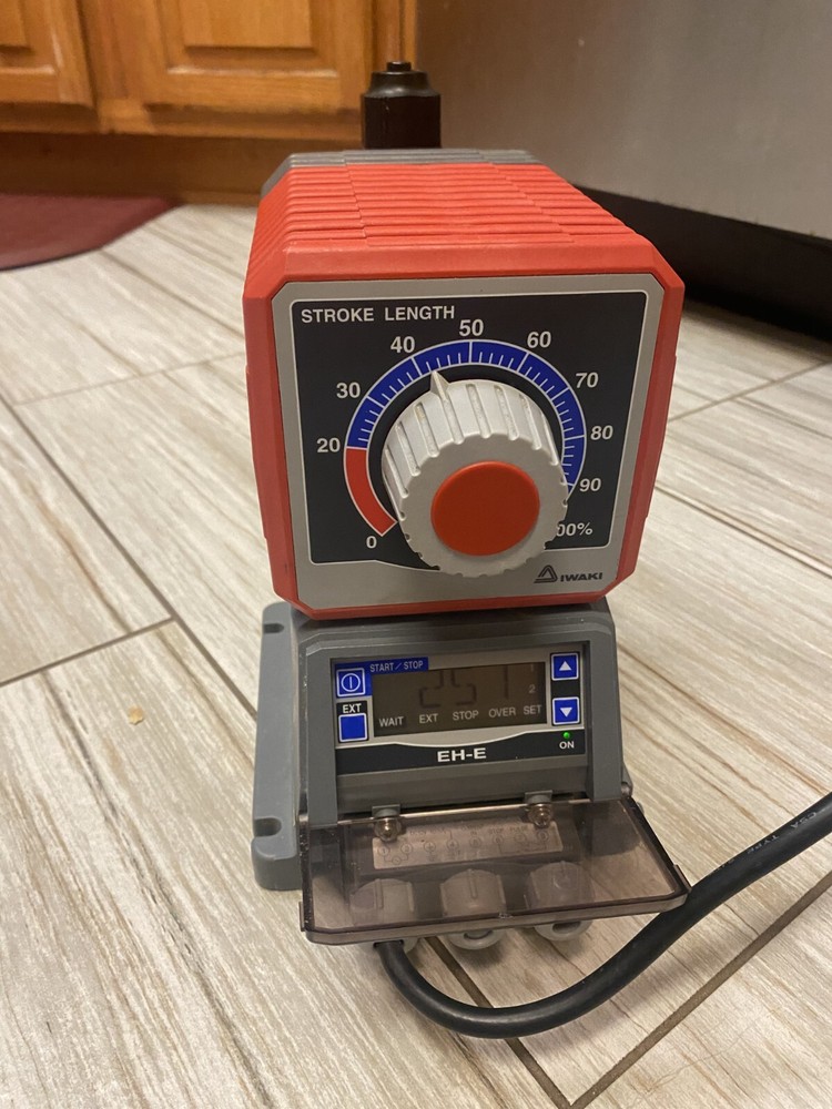 Iwaki metering pump EH E36 E 1 -PC