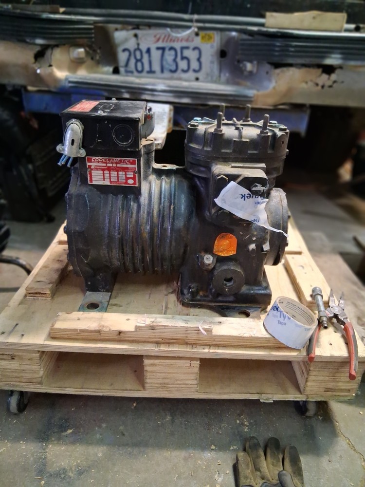 2 Copeland copelamtic compressors phase 3