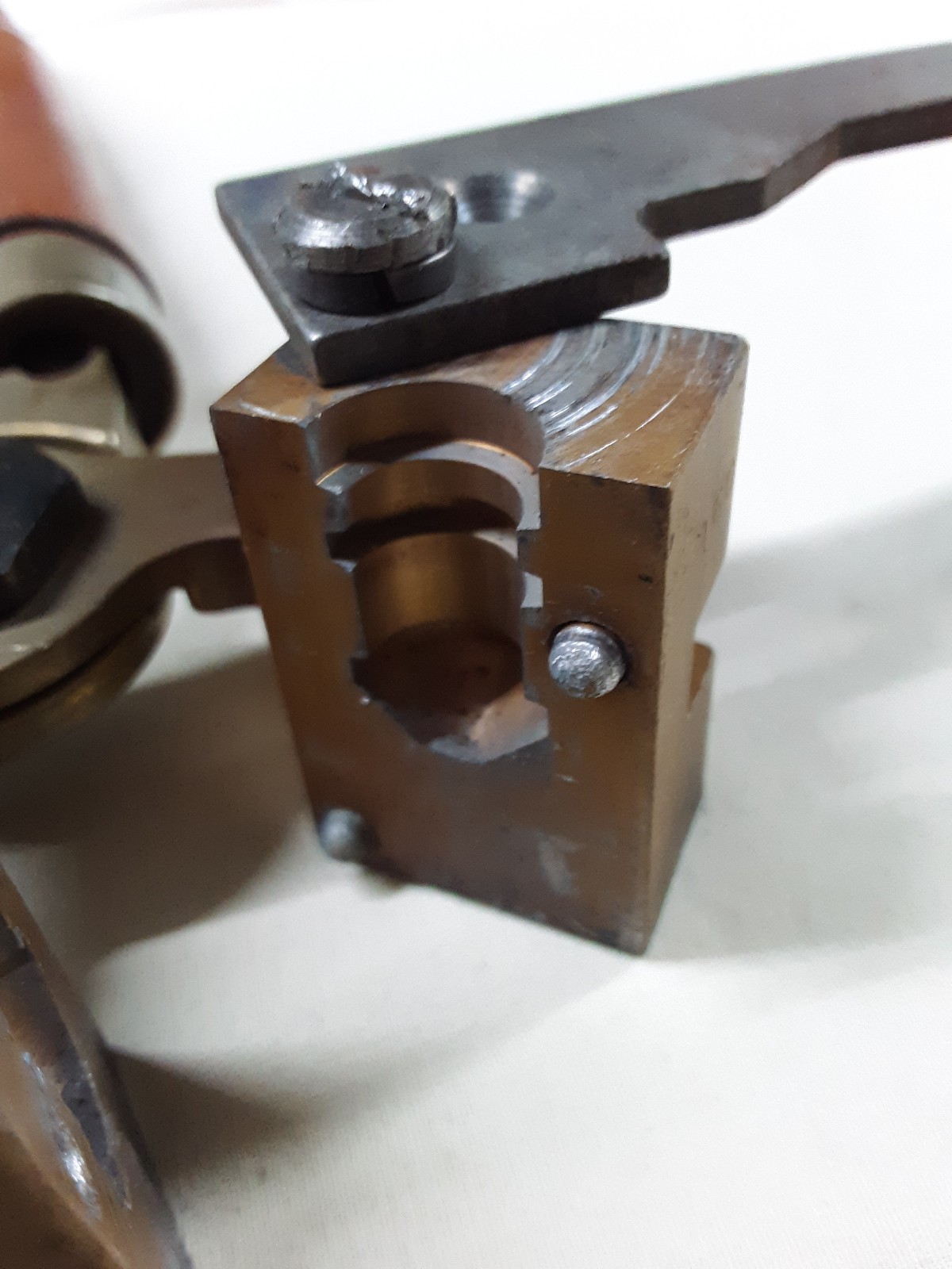 Thompson Center 50 CALIBER MAXI BALL MOLD w/ handles TC READ !!!