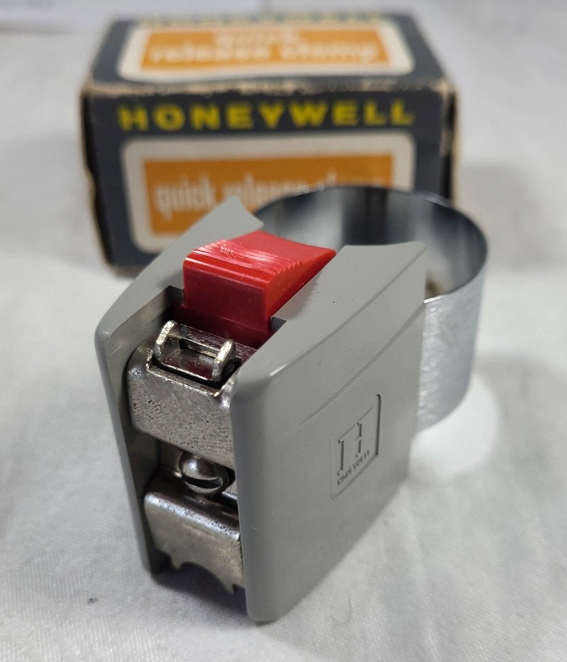 New - Honeywell Quick Release Clamp #308