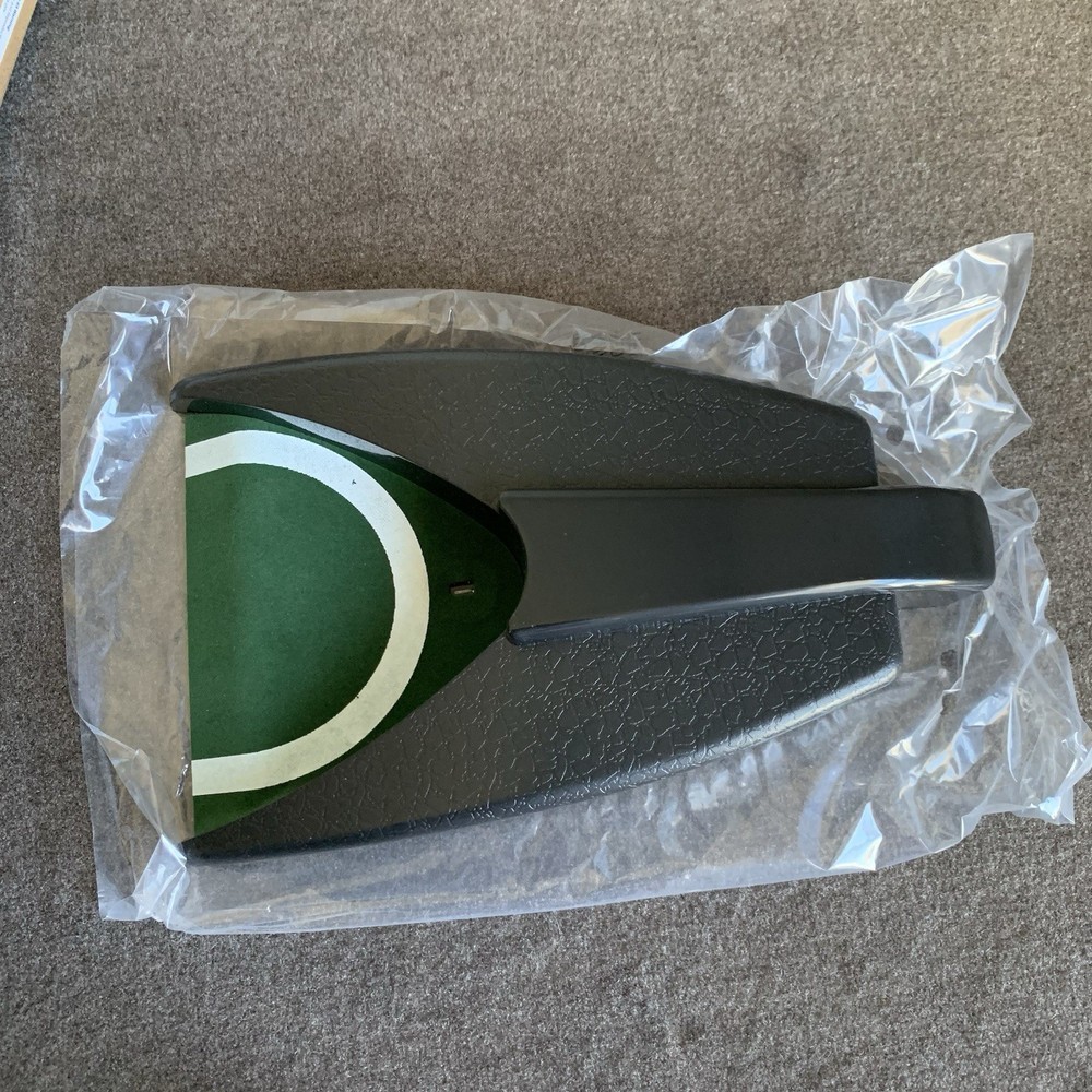 Adventure Men's Auto-Return Golf Practice Cup