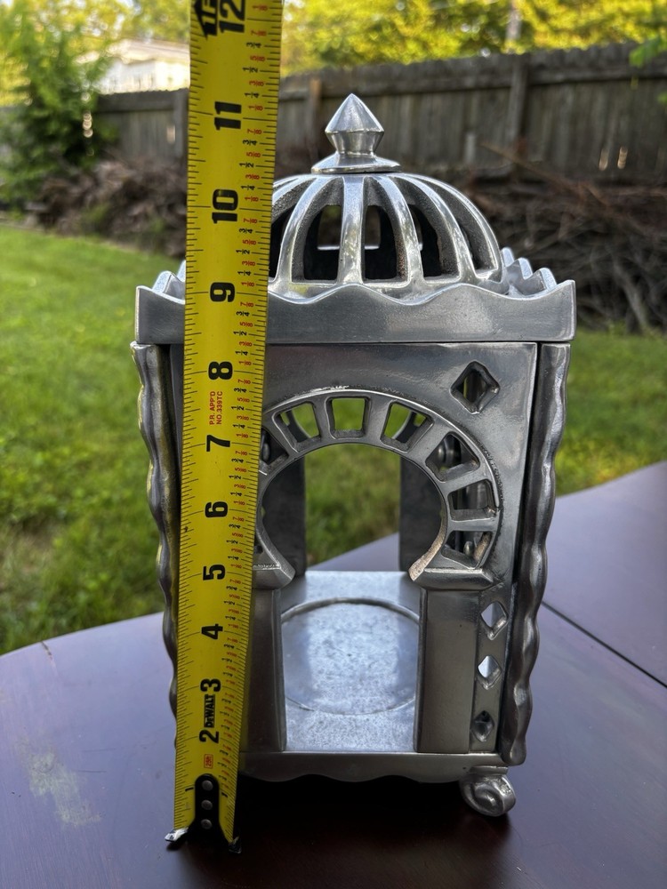 Chaleur Designed Aluminum Light lantern