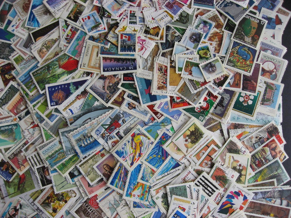 Canada collection 2000 different U old-2015.Face same=reg/ex-bklt/diff perfs etc