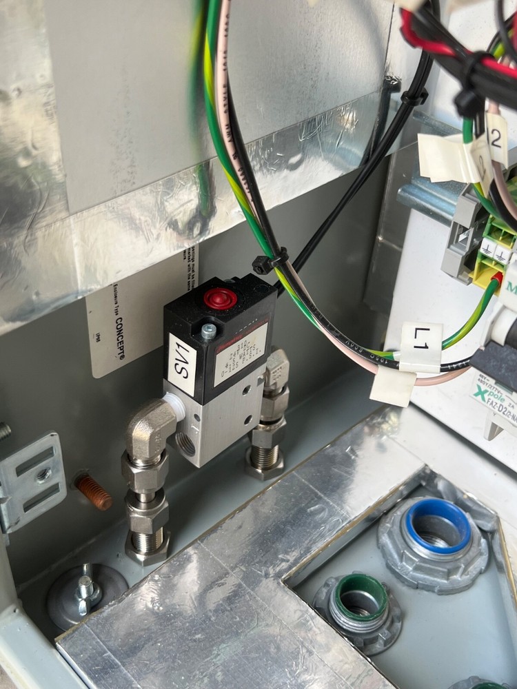 APPLIED ANALYTICS OMA-300 GAS PROCESS ANALYZERS