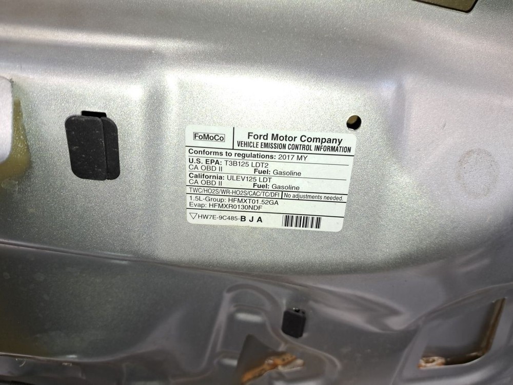 2017 Escape Display Screen Sku#4181720