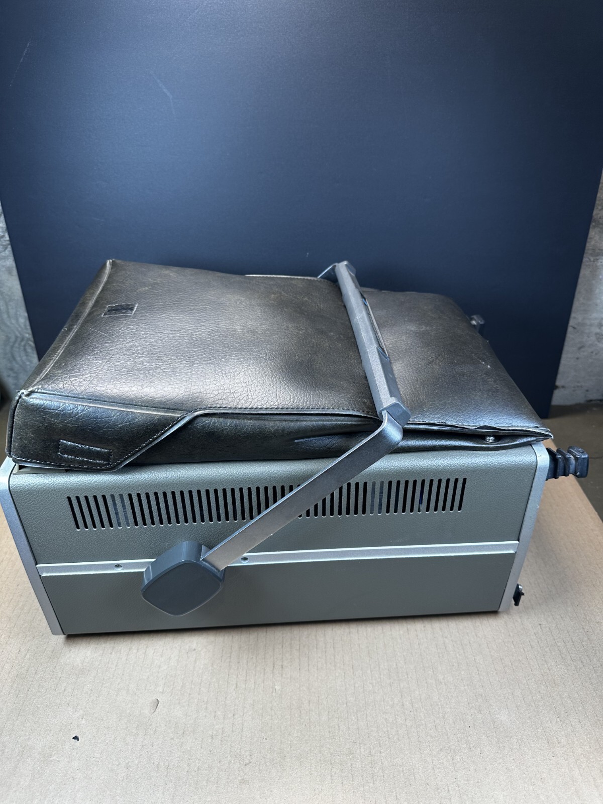 HP 1640B Serial Data Analyzer Hewlett Packard Works Ships Fast!!!