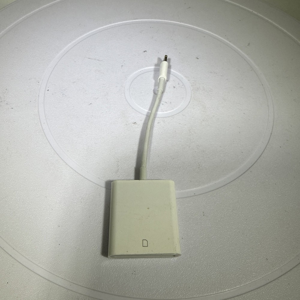 Apple A1441 Lightning to SD Card Camera Reader – OEM Genuine