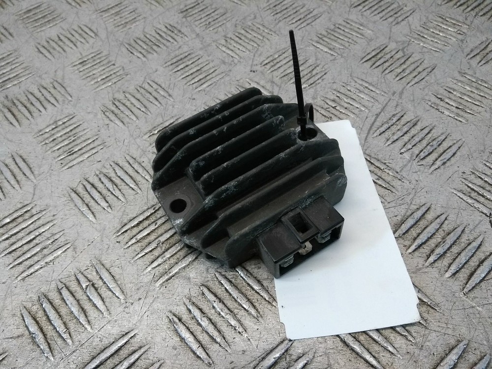 2006 GILERA RUNNER 125  RECTIFIER REGULATOR