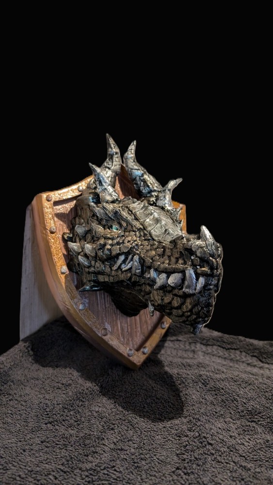 True Dragon Trophy Wallmount - 3D Printed