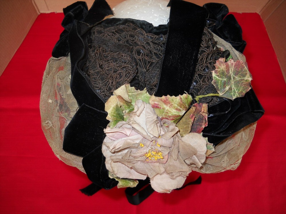 Ladies Civil Was Hat.