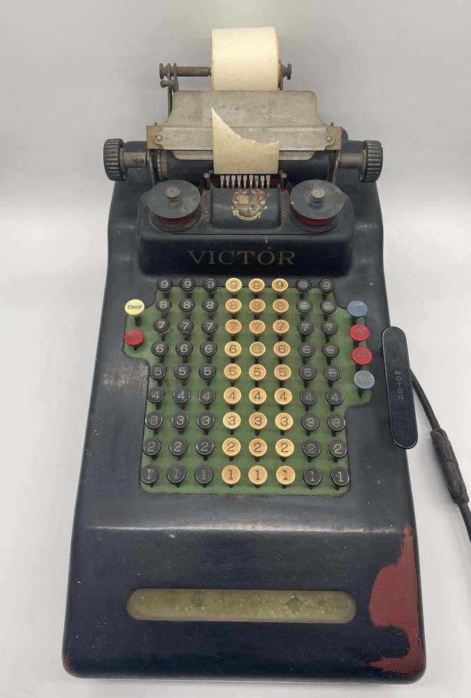 ANTIQUE VICTOR ADDING MACHINE MODEL W UNTESTED