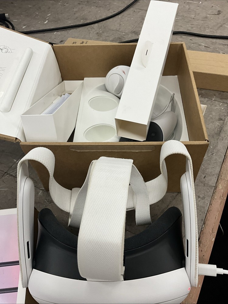 Meta Quest 3 512GB VR Headset - White