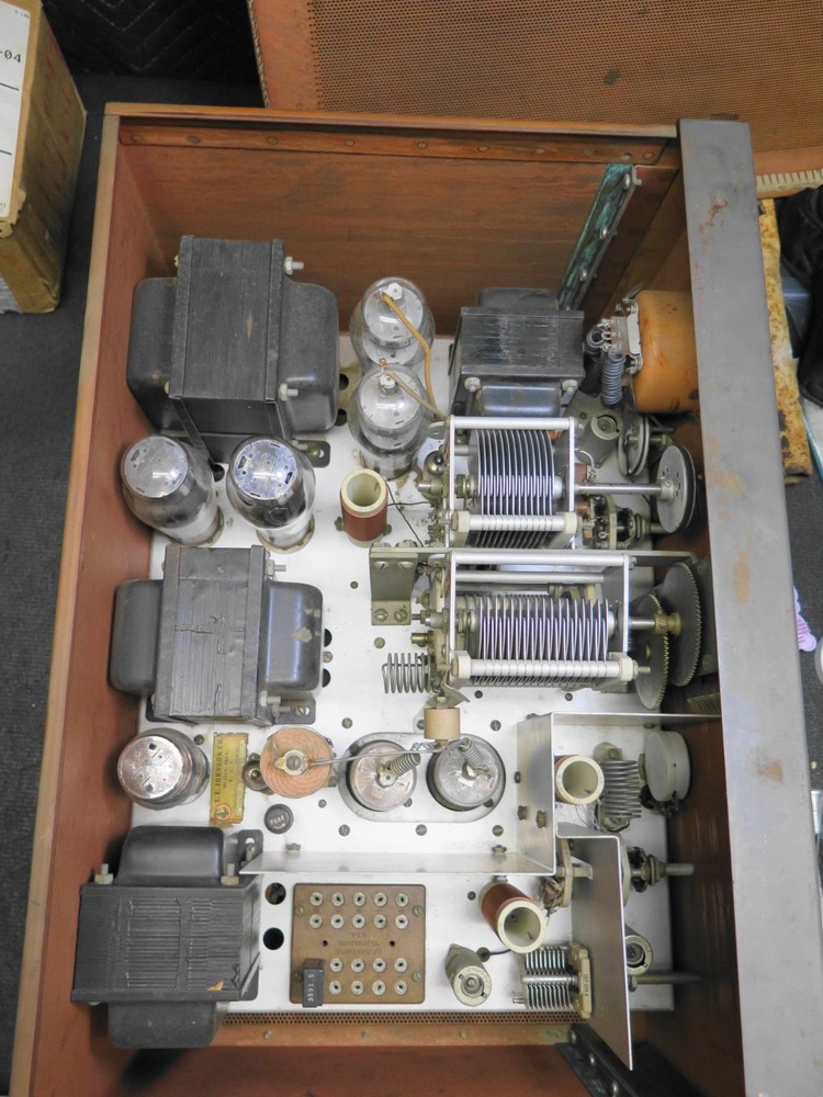 Johnson Viking II - Tube Ham Radio Transmitter - Copper Plated Interior