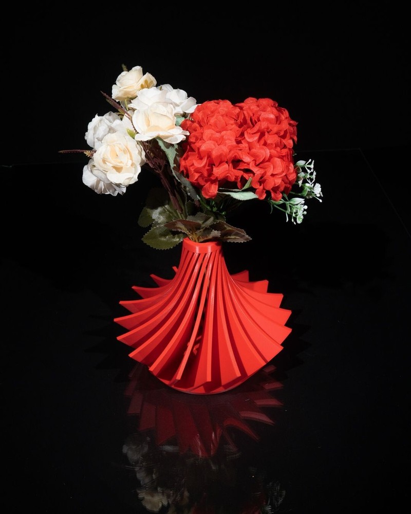 Kario Short Vase