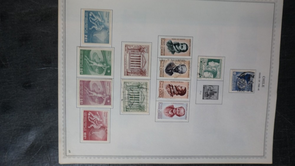 Chile fine collection on pages