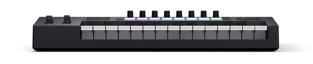 Novation LAUNCHKEY 25 MK4 25-Key USB MIDI Ableton Live Keyboard Controller+Bench