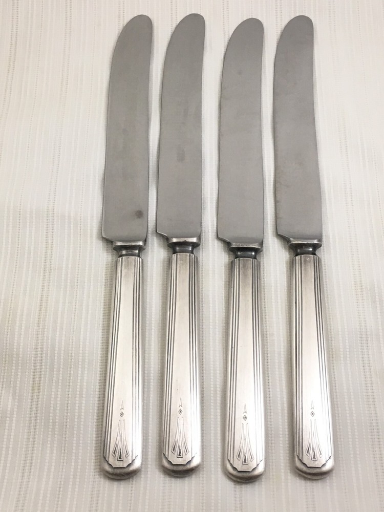 4 International Silver Ivanhoe Silverplate Solid Handle Dinner Knives